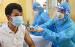 [TIN TỨC] - TP HCM đã tiêm 200.000 liều vaccine Sinopharm